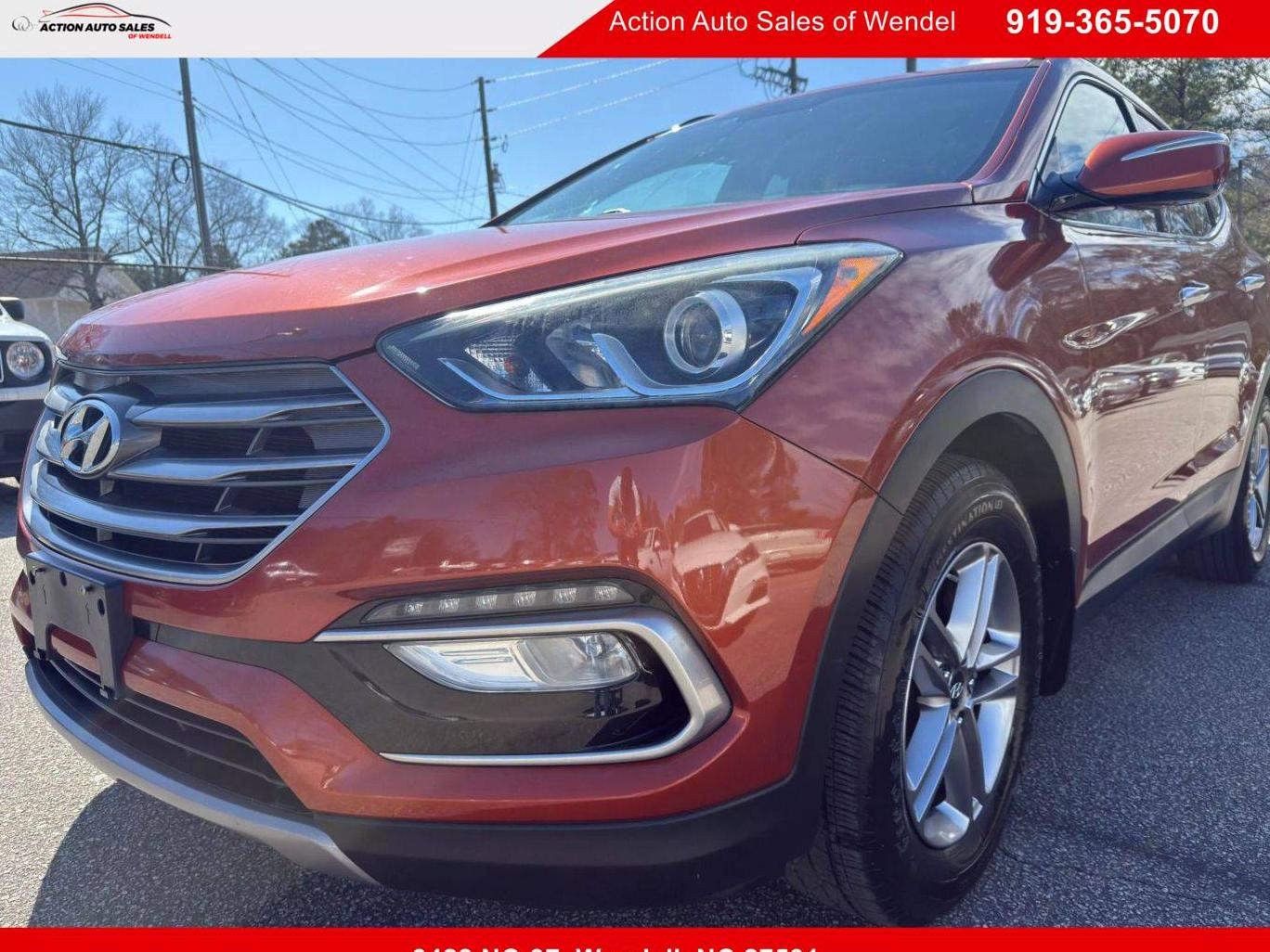 HYUNDAI SANTA FE 2017 5XYZU3LB4HG419159 image